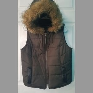 Women's I.B. Diffusion Brown Vest, Size Medium